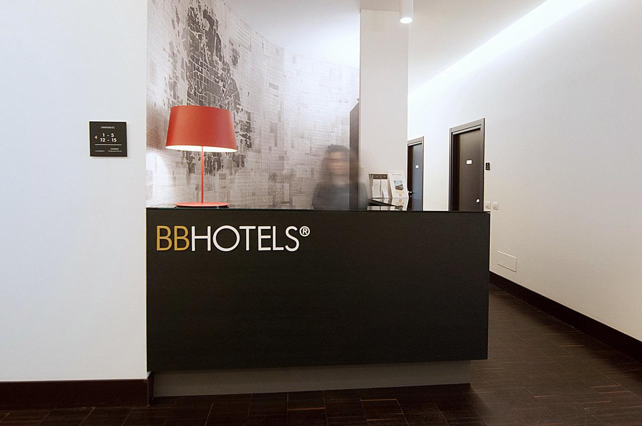 Bb Hotels Aparthotel Desuite Milán Exterior foto